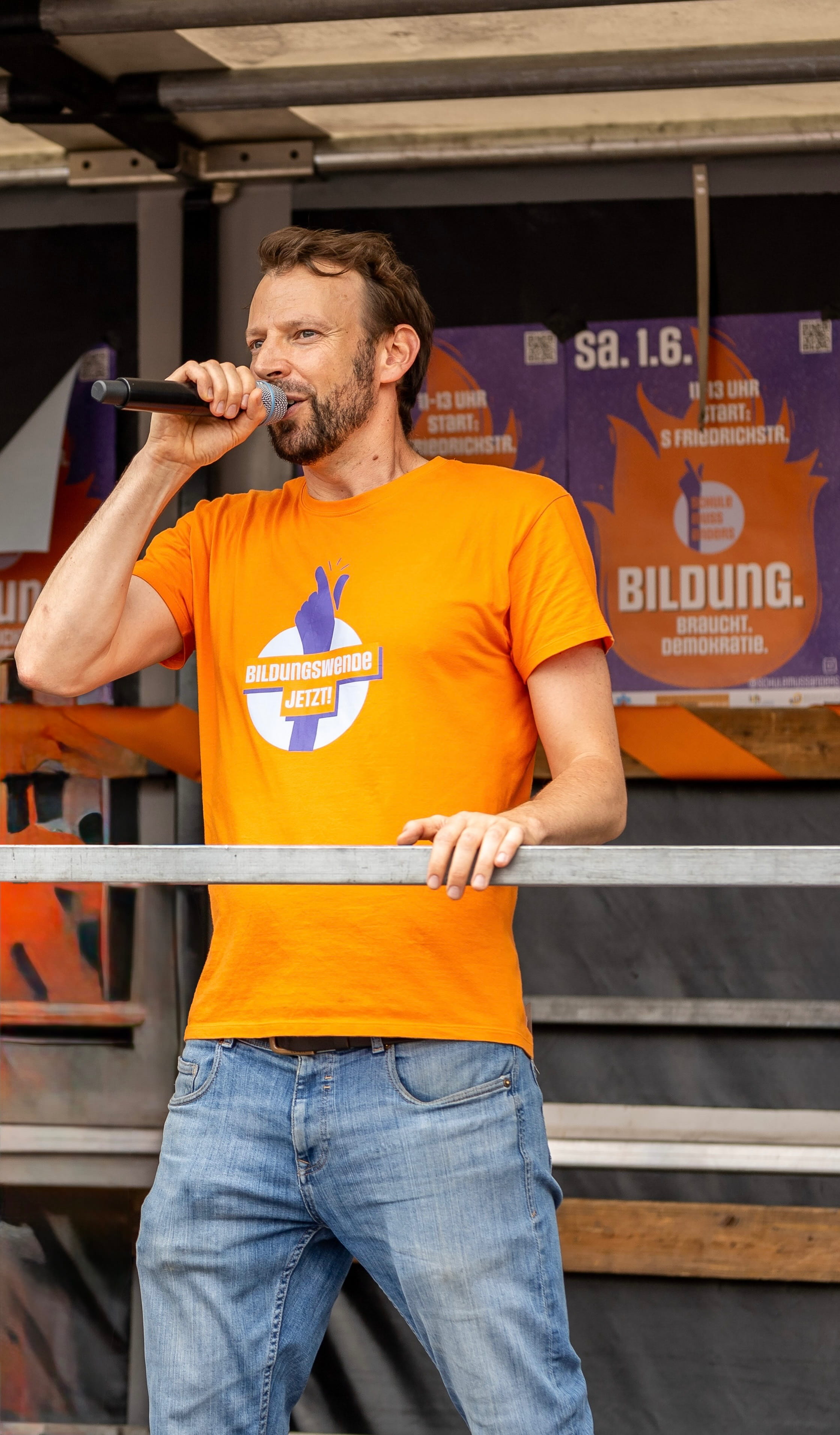 Philipp Dehne bei einer Demo von Bildungswende JETZT!